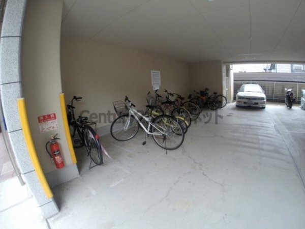クリーデンス新大阪