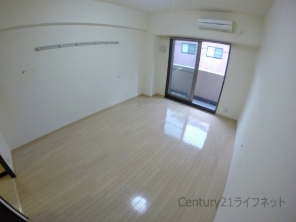 クリーデンス新大阪