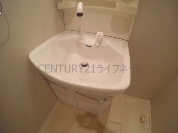 レフィーナカルム江坂