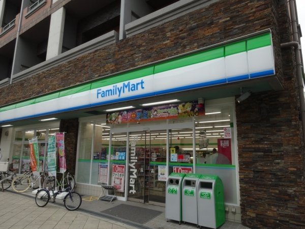イーストヴィラ梅田(ファミリーマート中崎南店)