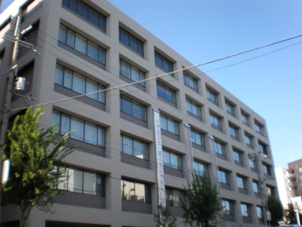大阪市淀川区十三東4丁目のマンション(大阪コミュニティワーカー専門学校)