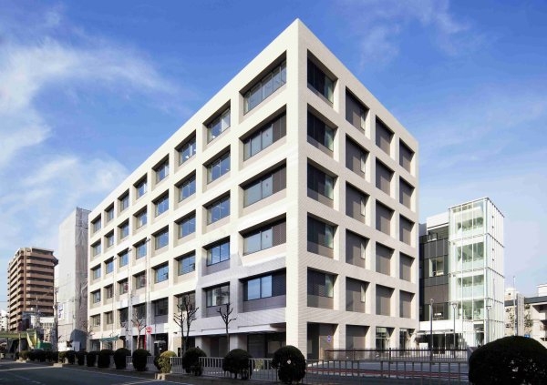 大阪市淀川区十三東３丁目のマンション(淀川区役所)