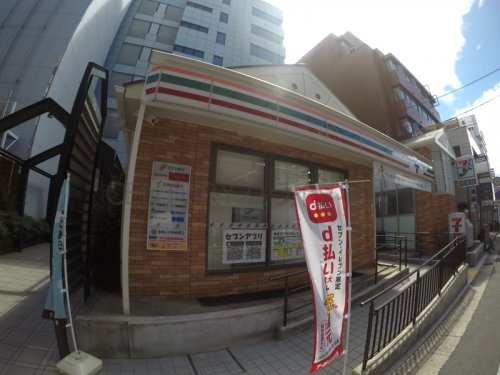 フォーチュニー江坂2(セブンイレブン吹田豊津町店)