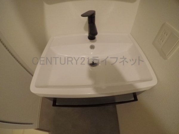 セレニテ西中島アリア壱番館