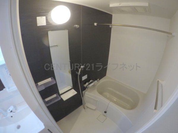 ファーストフィオーレ江坂レガリス