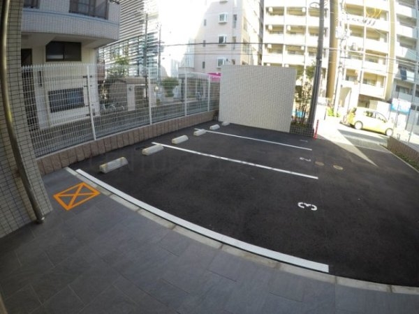 ファーストフィオーレ江坂公園