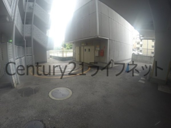 大阪市淀川区東三国１丁目のマンション