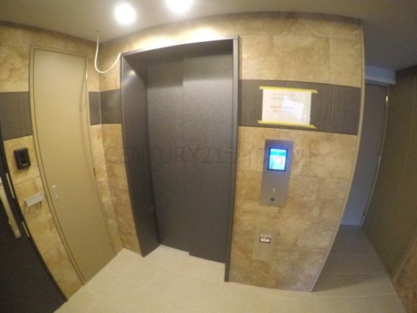 MAXIVCROS大阪十三