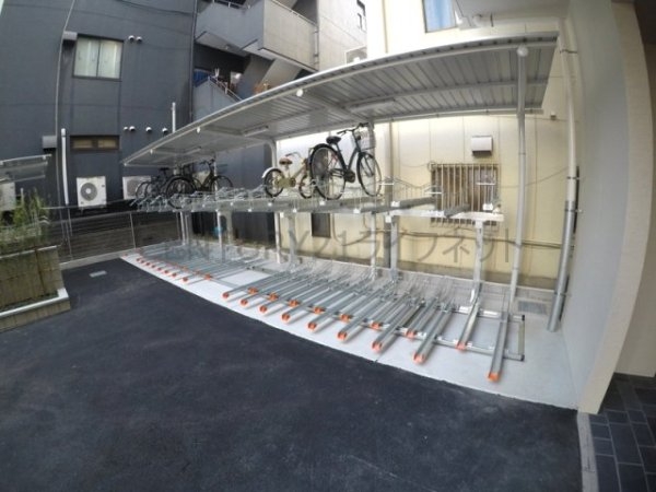 ラヴィベール江坂