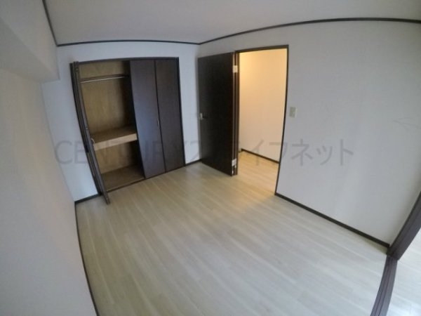 サンフラッツ新大阪本館