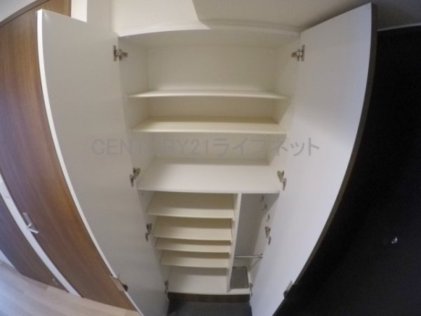 プレサンス淡路駅前