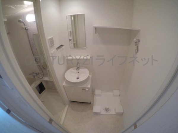 大阪市淀川区十三本町２丁目のマンション