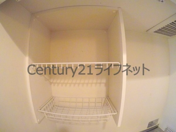 Ｍ＆Ｍウメダイースト