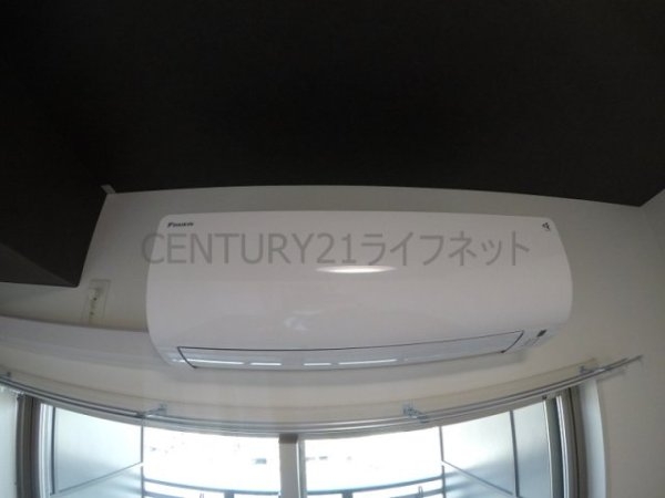 プレサンス江坂クォーレ