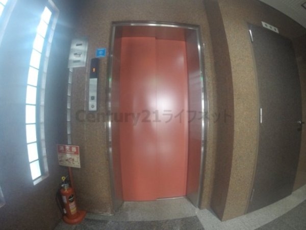 ドムール三国3番館