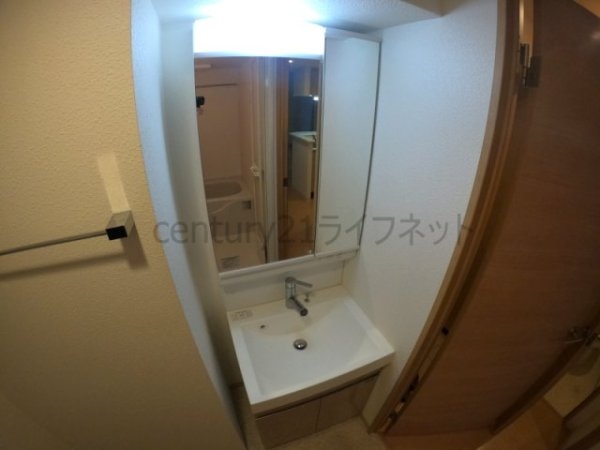 エス・キュート南森町