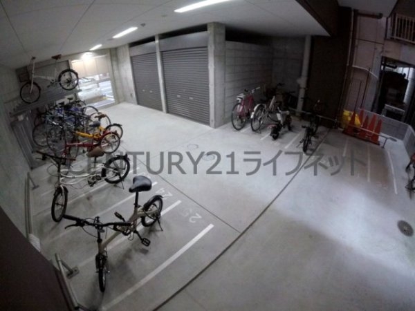 エス・キュート南森町