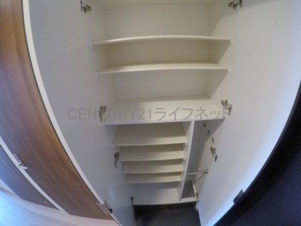 プレサンス淡路駅前