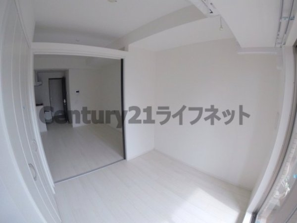 大阪市淀川区十三東３丁目のマンション