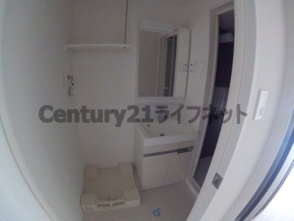 大阪市淀川区十三東３丁目のマンション