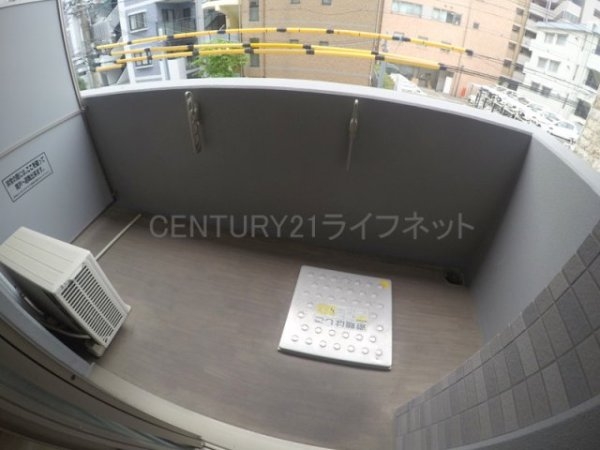 ファーストフィオーレ江坂垂水町