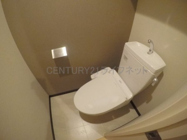 ファーストフィオーレ江坂垂水町