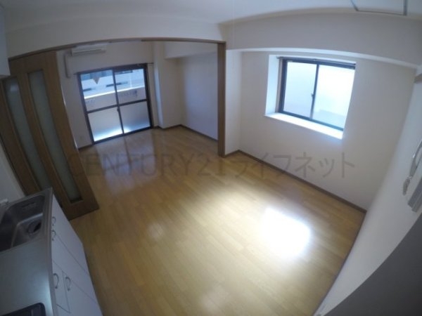 シーナリ江坂
