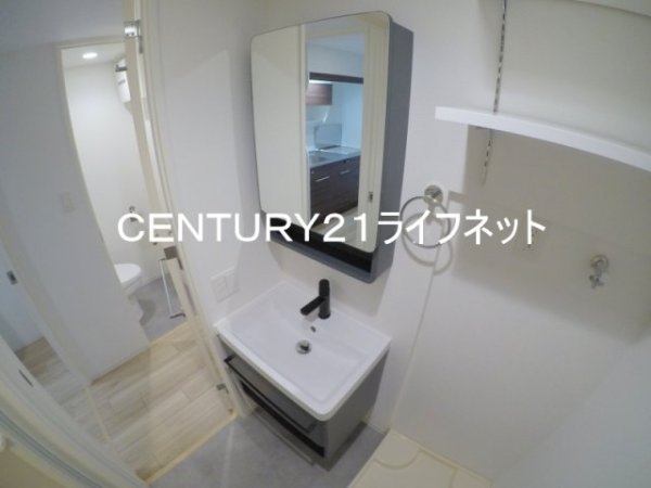 セレニテ江坂グランデ