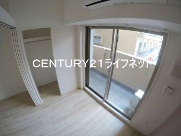セレニテ江坂グランデ