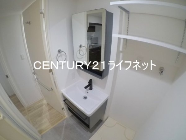セレニテ江坂グランデ