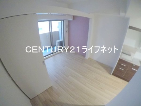 セレニテ江坂グランデ