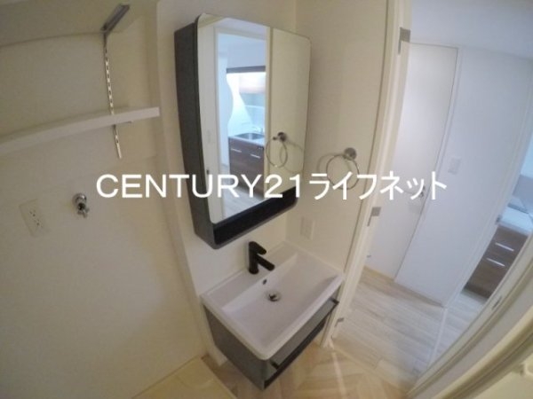 セレニテ江坂グランデ