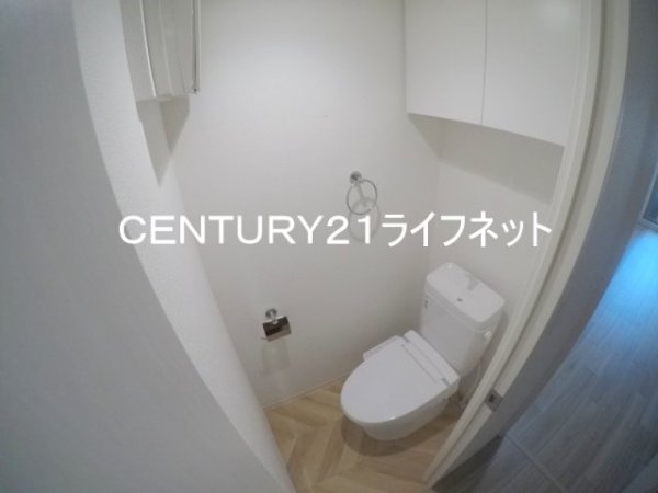 セレニテ江坂グランデ