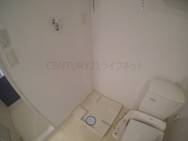 セレニテ江坂四番館