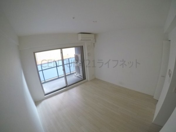 エス・キュート梅田中崎町