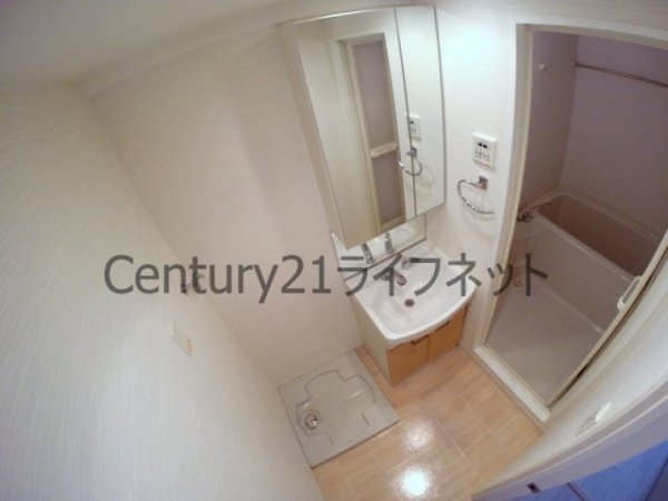 アーバンフラッツ新大阪1