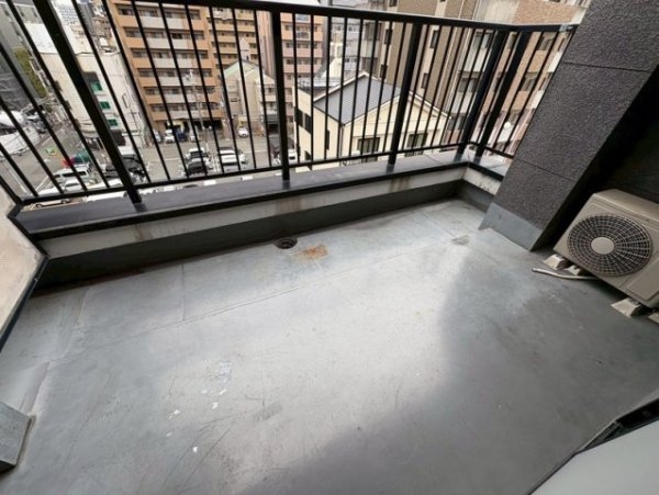 大阪市淀川区十三東１丁目のマンション