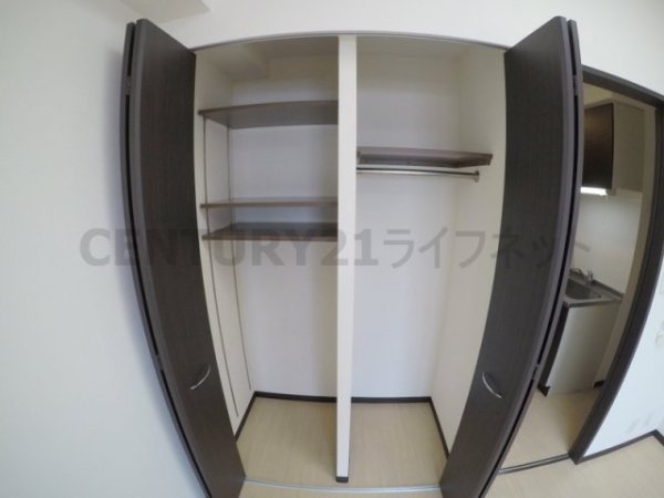 プレジオ江坂
