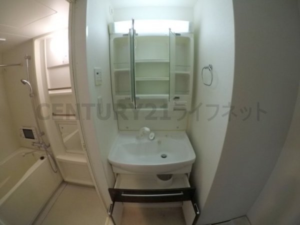 プレジオ江坂