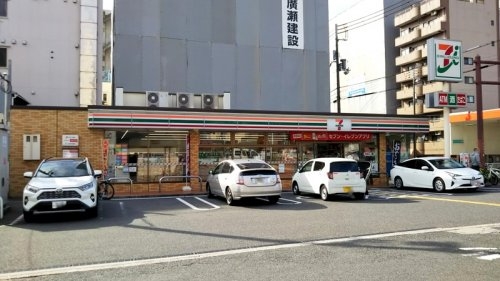 大阪市北区長柄西2丁目のマンション(セブンイレブン大阪天神橋8丁目店)