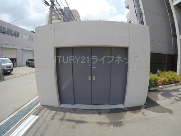 サムティ江坂レガーロ