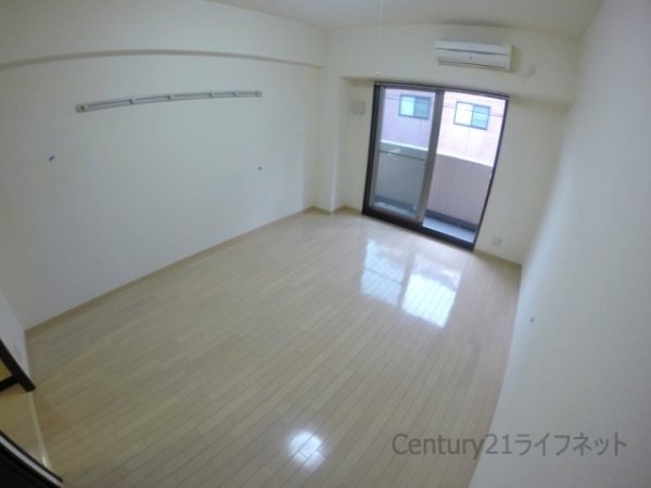 クリーデンス新大阪