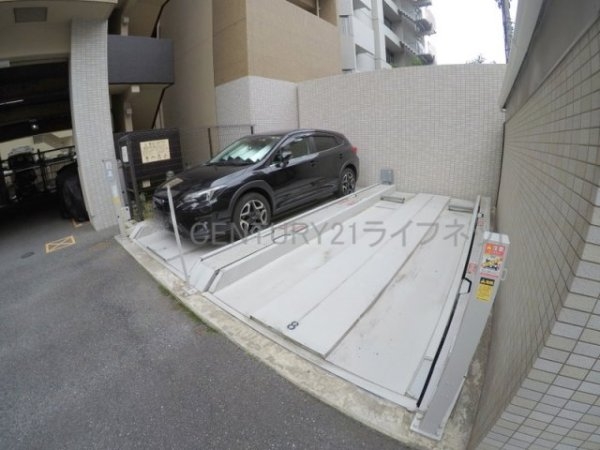 吹田市垂水町３丁目のマンション