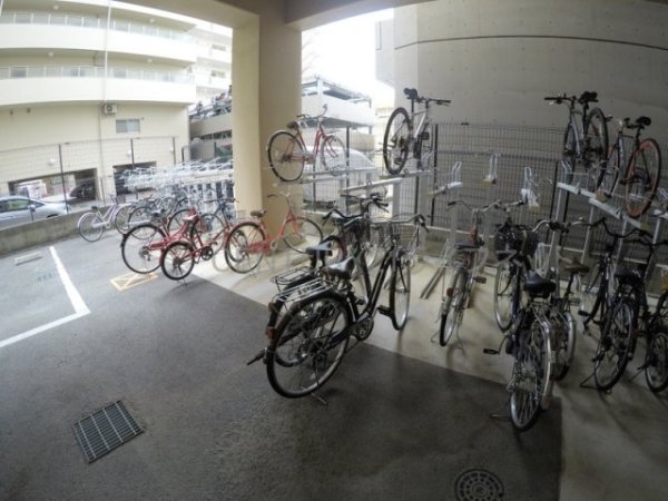 吹田市垂水町３丁目のマンション