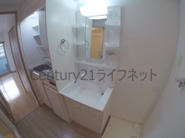 エスリード南森町駅前
