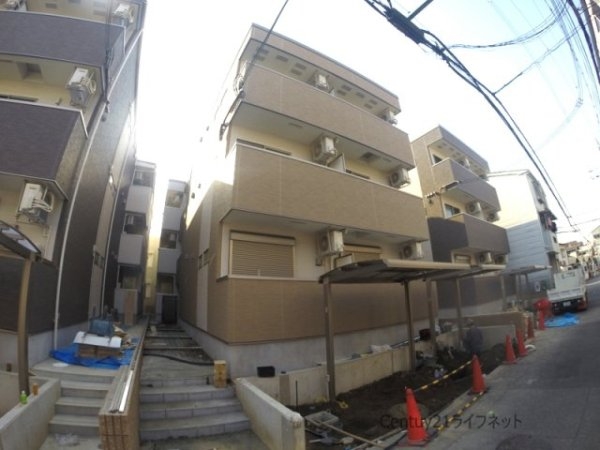 大阪市淀川区三津屋南１丁目のアパート