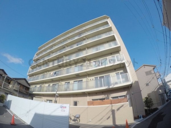 アウリィ大阪