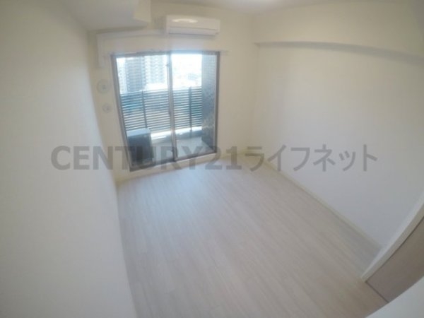 プレサンス大阪三国ネオス