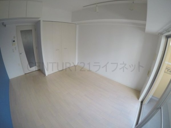 セレニテ江坂四番館