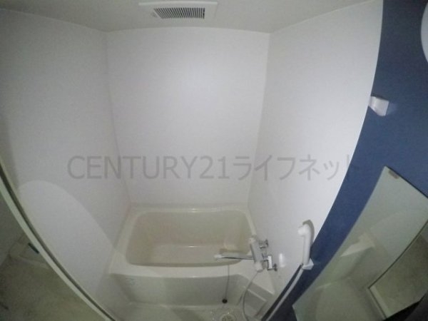 セレニテ江坂四番館